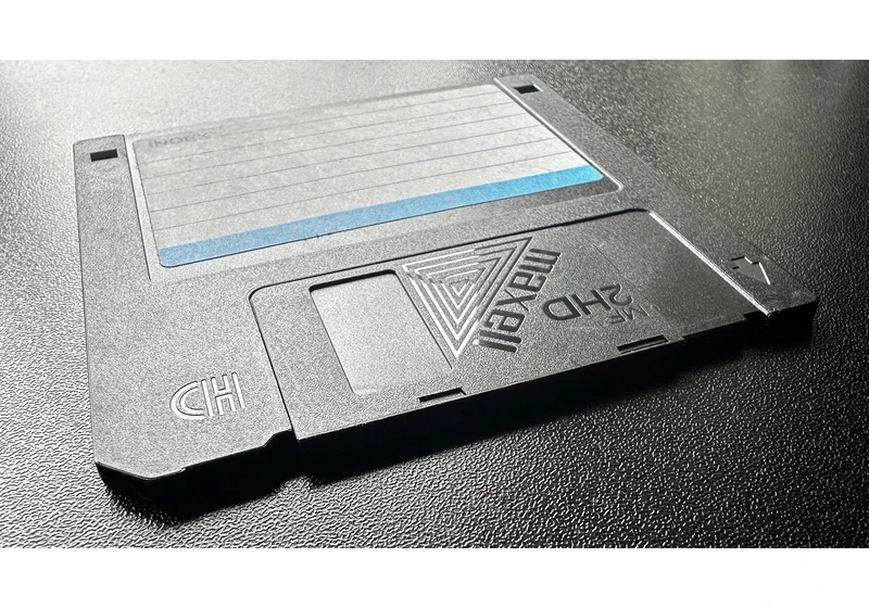  Orphaned Linux drivers for floppy disks gets first patch of any significance in three years - cleanup effort implies floppies spared the axe for a few more years 