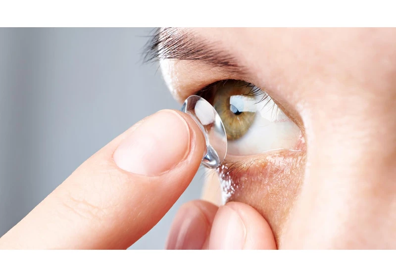 Avoid Contact Lens Damage by Never Doing These 5 Things