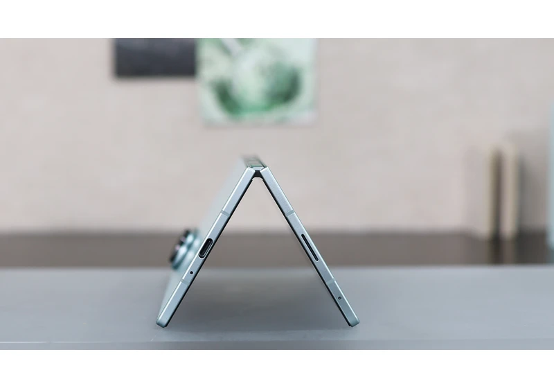  The foldable iPhone might be thicker than the Samsung Galaxy Z Fold 7, but that's okay 