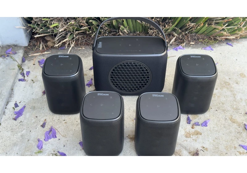 I Take These Plug-and-Play Modular Speakers Everywhere