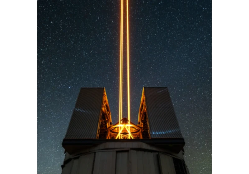 V Číně vyrobili rekordně velký „laserový“ krystal pro ničení satelitů