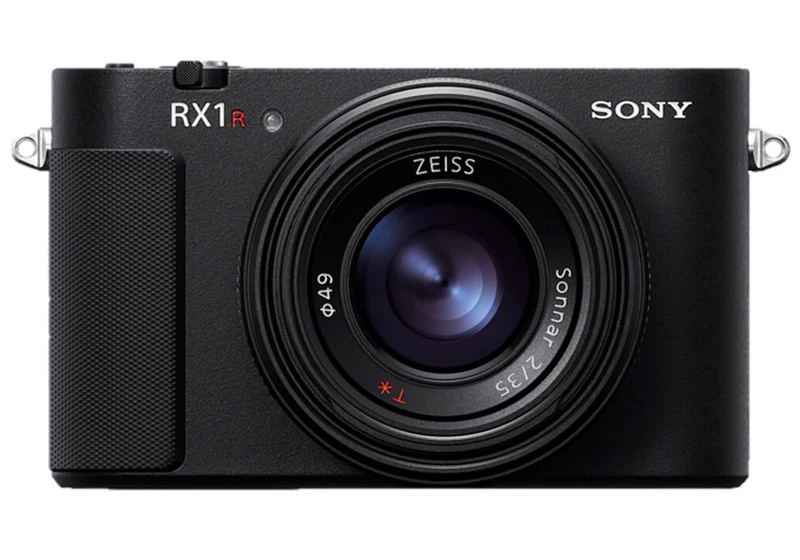 Sony's 61MP RX1R III fixed-lens compact camera is finally here after a ten-year wait