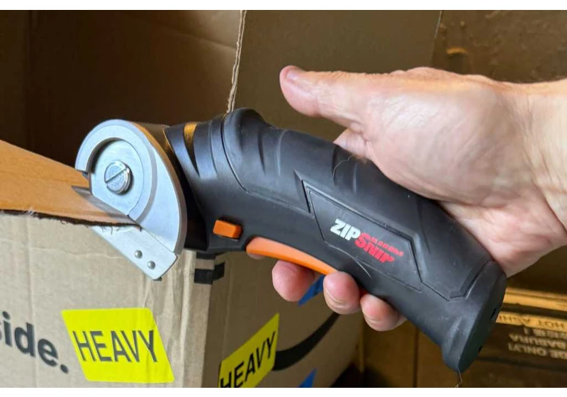 These $46 ‘electric scissors’ give me ASMR endorphins when I slice up Amazon boxes