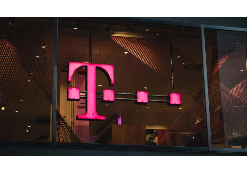 T-Mobile to acquire majority of US Cellular, further consolidating carrier market