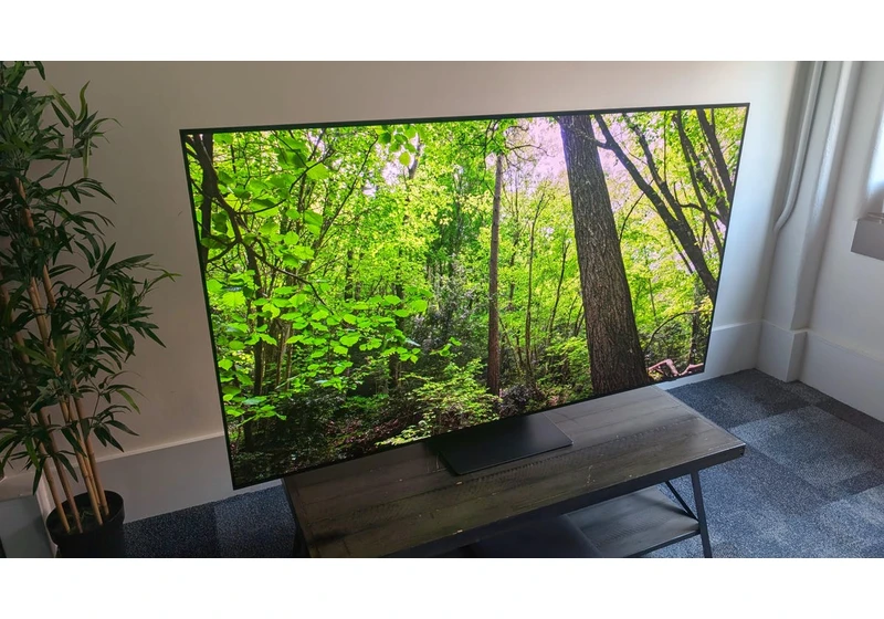 Samsung S95F OLED TV Review: Fantastic Picture, Superior Anti-Glare