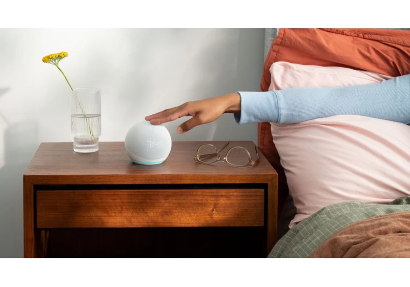 Ultimate Alexa Guide: 200+ Commands for Your Amazon Echo and New Alexa Plus Sub