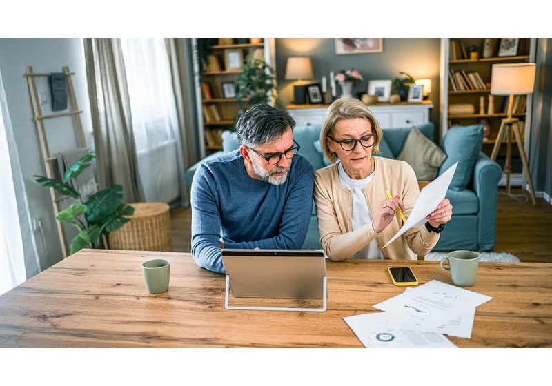 Is a CD a Better Place for Your Retirement Fund Than the Stock Market?