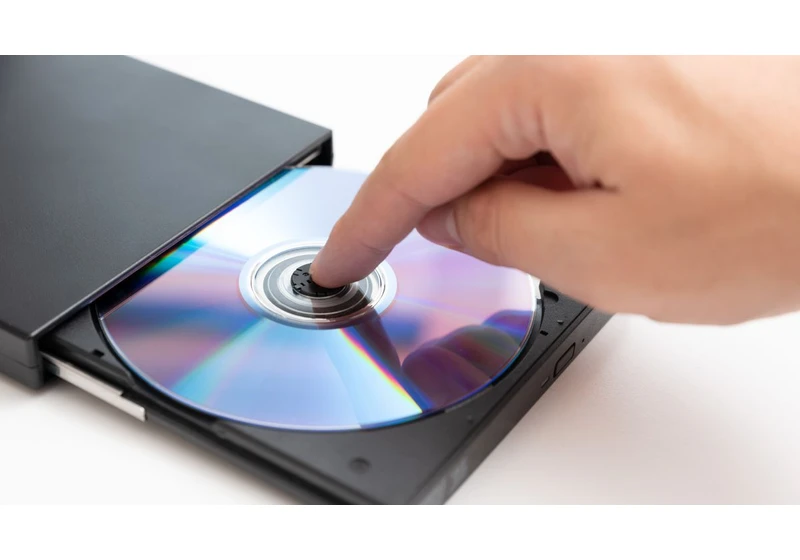 Now on DVD: Windows 11 24H2 (yes, really) has been slimmed down and ready for action by Tiny11 developer