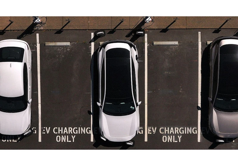 Last Call for the $7,500 EV Tax Credit: It Expires in September