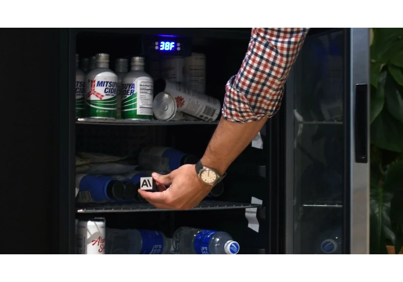  Anthropic’s AI utterly fails at running a business —  'Claudius' hallucinates profusely as it struggles with vending drinks 