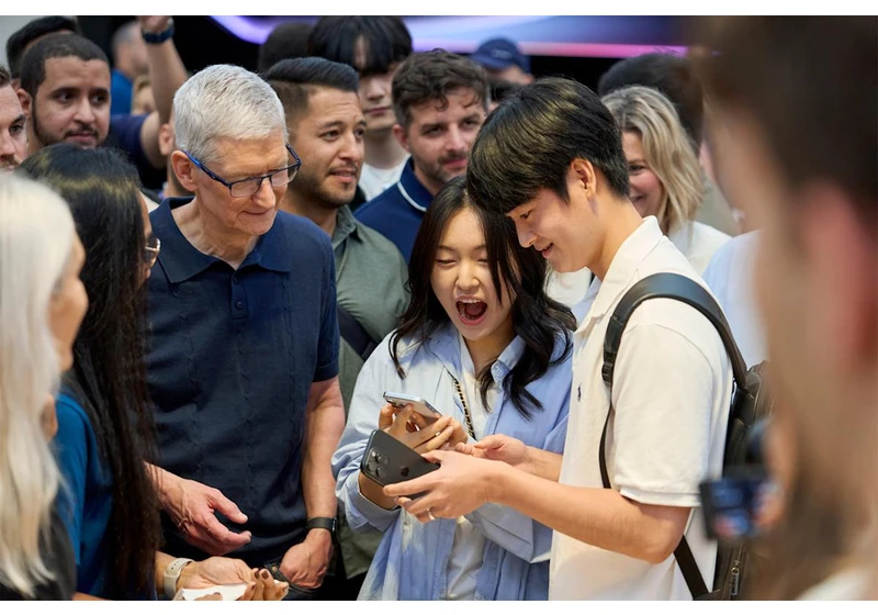Apple reportedly wants to split up the iPhone’s release schedule