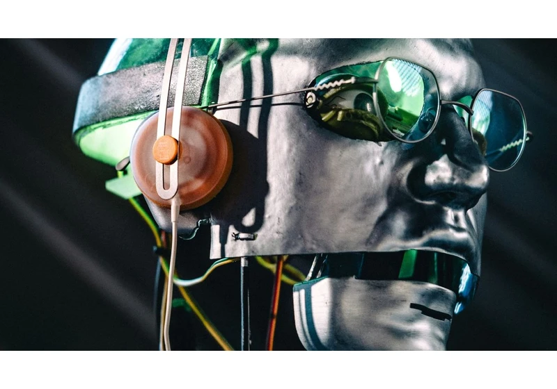 These retro headphones and speaker designs really bring the ’80s cool – AIAIAI and design agency Brain Dead went old-school for this one