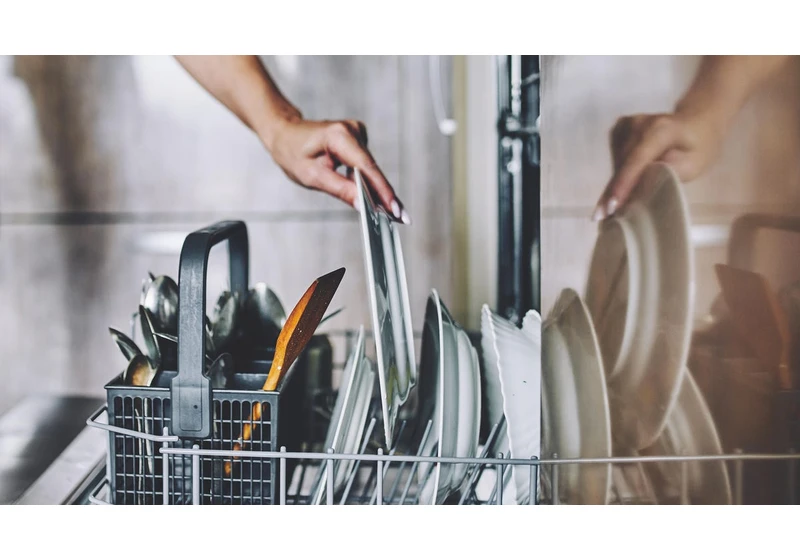 Keep Your Plates Clean With Fewer Dishwasher Loads With These Simple Steps