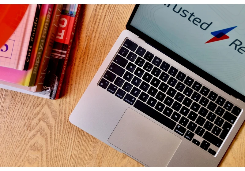 Apple's new MacBook workaround could stop you flipping your lid