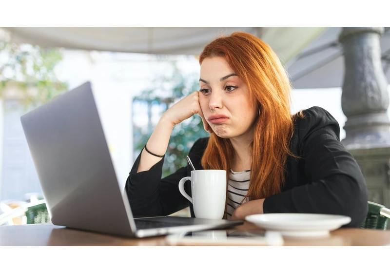 Microsoft embarrasses itself with Windows 10 pop-up that hogs the desktop urging an upgrade to Windows 11 – then promptly crashes