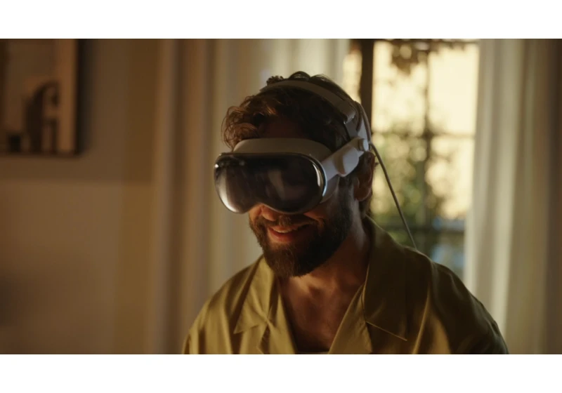 I hate that people are going to love Apple Vision Pro VR