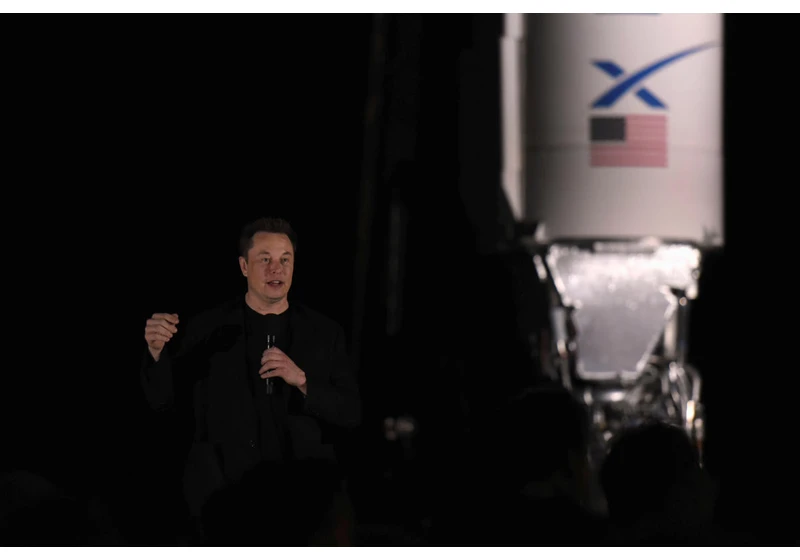 SpaceX moves its legal home to Texas from Delaware