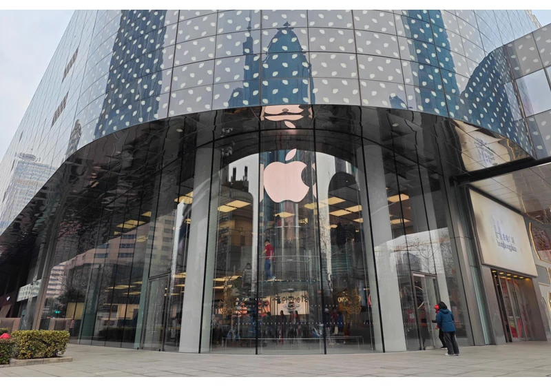 Ex-Apple engineer sentenced to six months in prison for stealing self-driving car tech