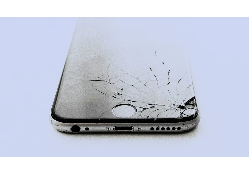 Apple uses software to control how phones get fixed. Lawmakers are pushing back