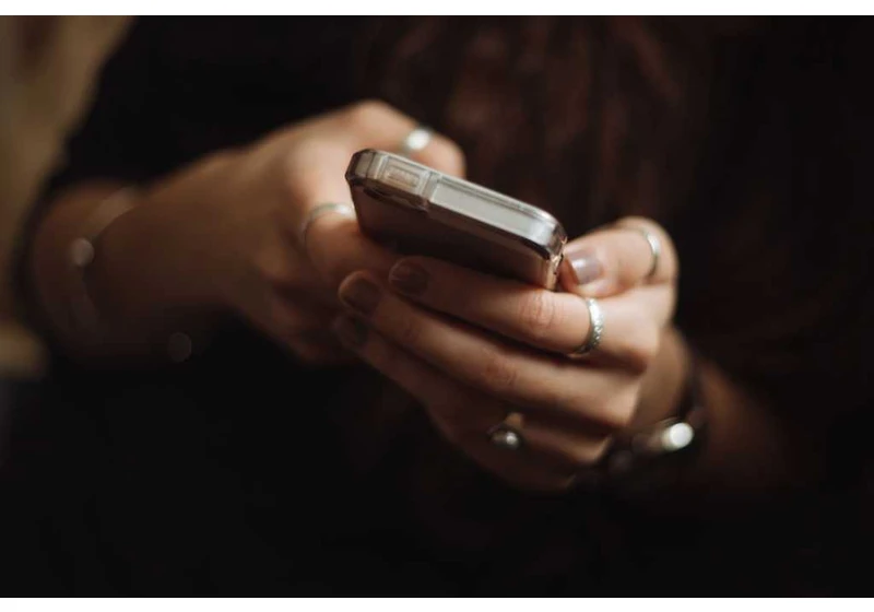 Take $5 off a lifetime plan for a second, secure phone line