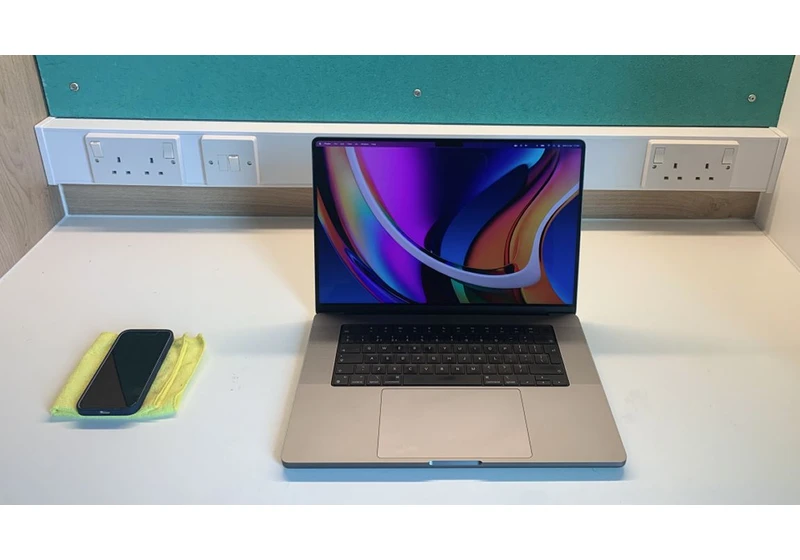 AI Swipes Data By Listening to Keyboard Keystrokes with 95% Accuracy