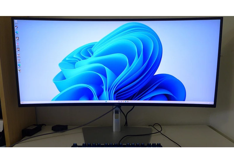 Dell UltraSharp U3824DW Review: Two Screens In One Plus KVM And USB-C