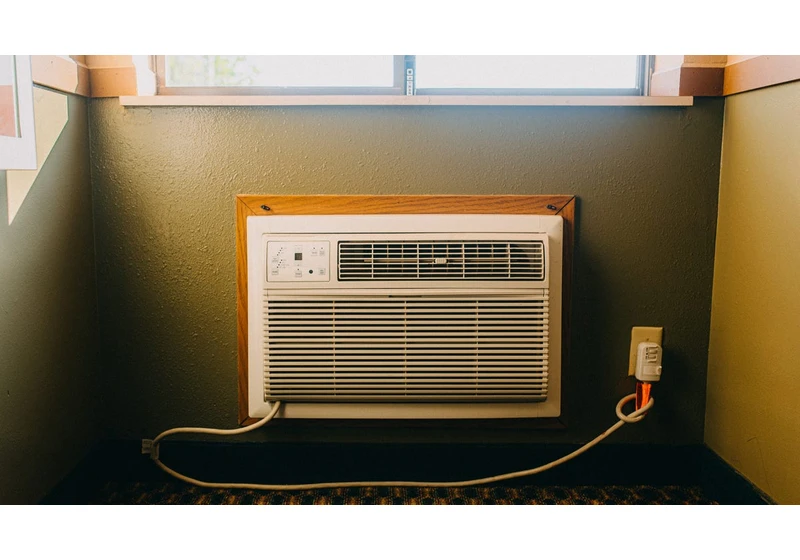 I Use This Smart Device to Find Air Leaks and Keep My Summer AC Bill From Soaring