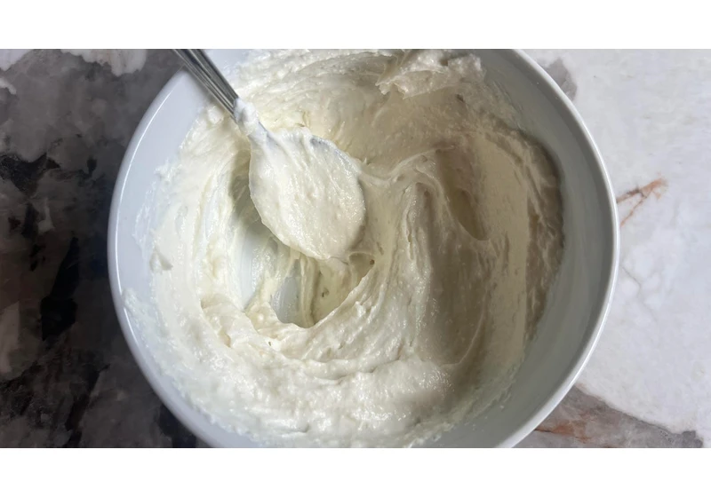 This 2-Ingredient Protein Yogurt Is My New Post-Workout Ritual