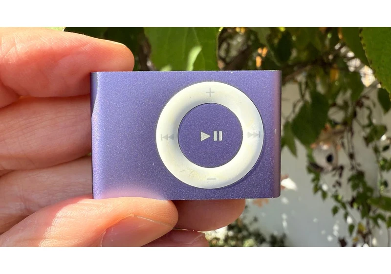 The iPod Shuffle is now obsolete but remains an amazing hair clip