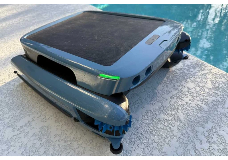 Beatbot iSkim Ultra review: It’s just not a better leaf trap for your pool