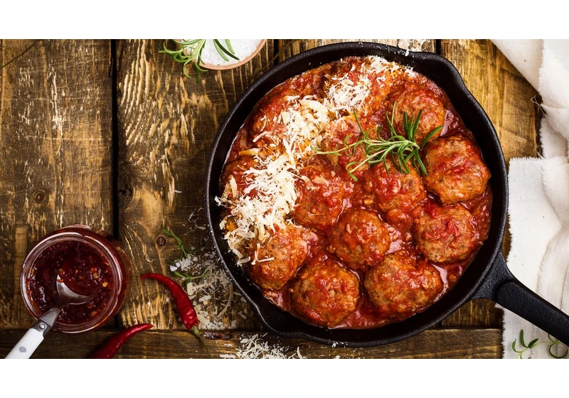 Keep These 4 Foods Out of Your Cast-Iron Skillet