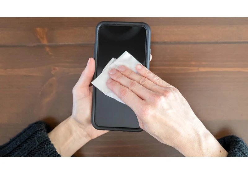 You Aren't Disinfecting Your Grimy Phone Daily? Here's the Right Way to Clean It