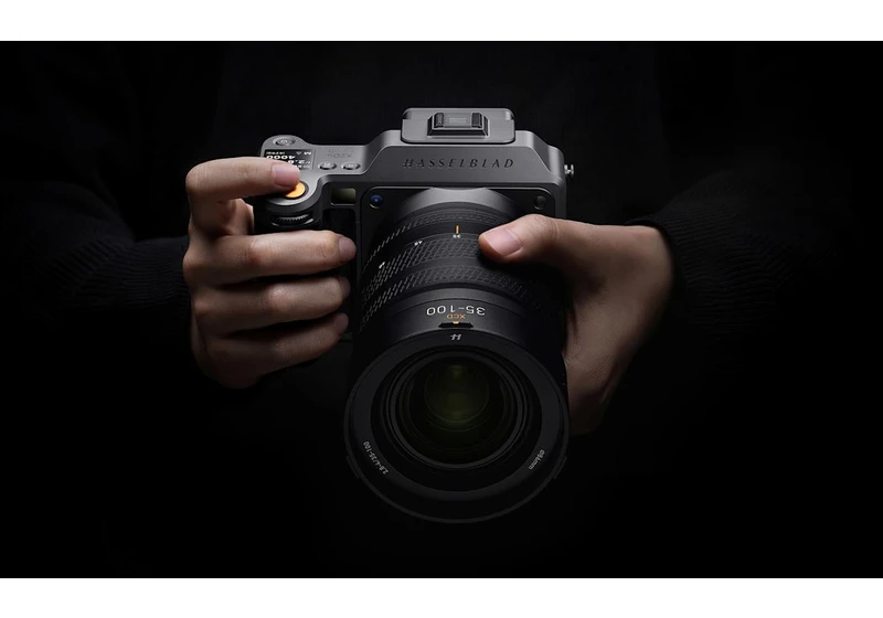 Hasselblad's X2D II 100C offers improved autofocus and world-beating stabilization