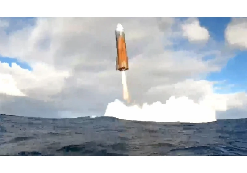 SpaceX's giant Starship Mars rocket nails critical 10th test flight
