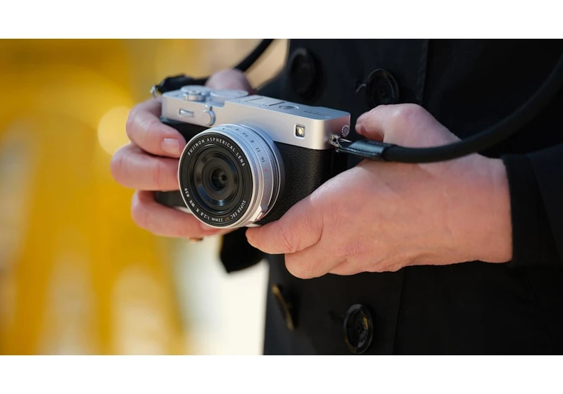 The Fujifilm X-E5 is basically an interchangeable lens X100VI