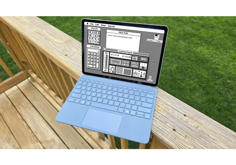  Microsoft Surface gets trolled, fact checked by X Community Notes for showcasing iPad OS instead of Windows — "The ultimate research buddy."  