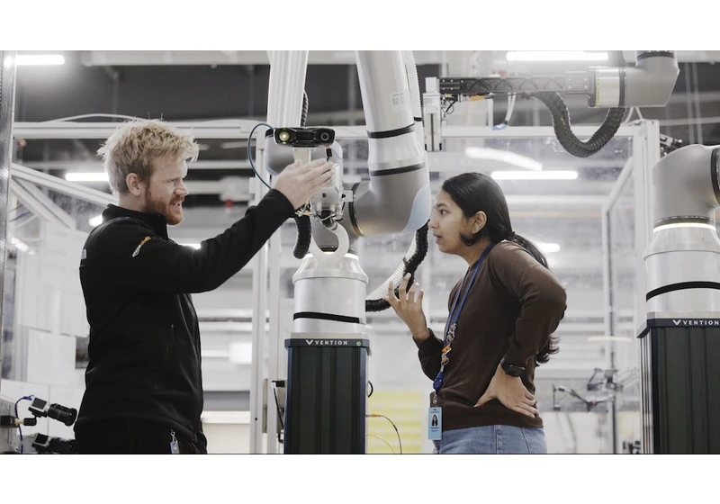  Amazon's slightly terrifying new warehouse robot comes with "a sense of touch" 