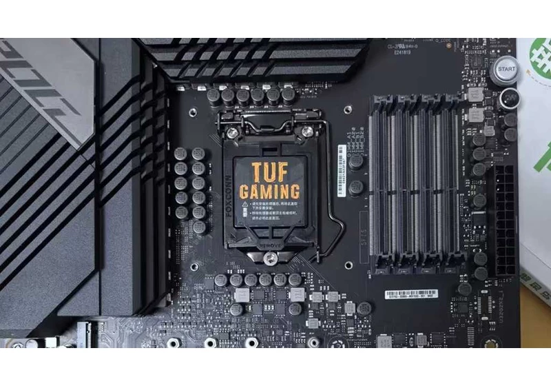 This weird Asus motherboard with SO-DIMM slots is an abomination