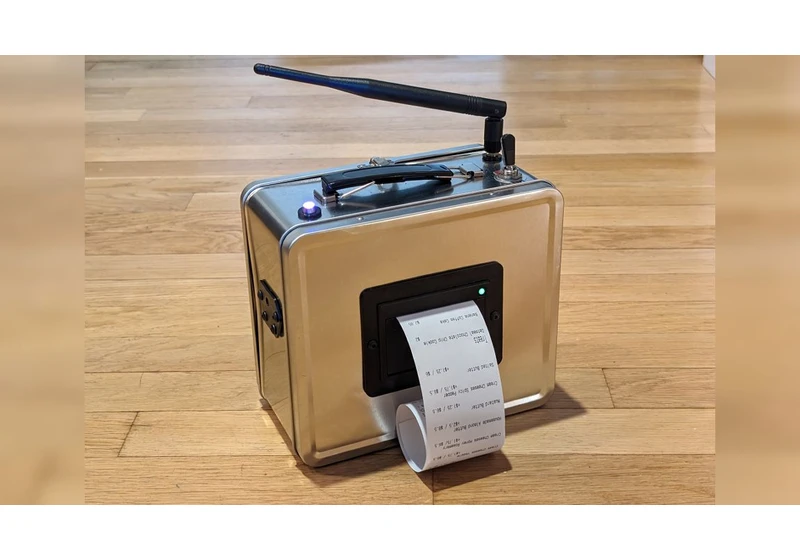 Microcontroller-Powered Lunchbox Makes Printed Versions of QR Code Menus
