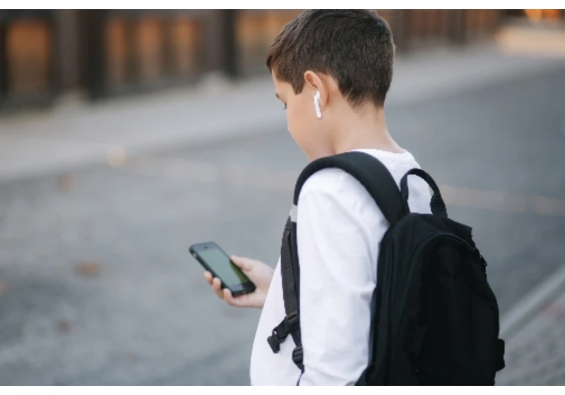 School smartphone ban results in better sleep and improved mood: study