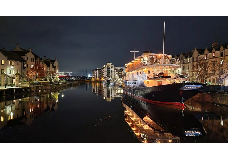 Take Beautiful Night-Mode Photos on Any Phone With These Pro Tips