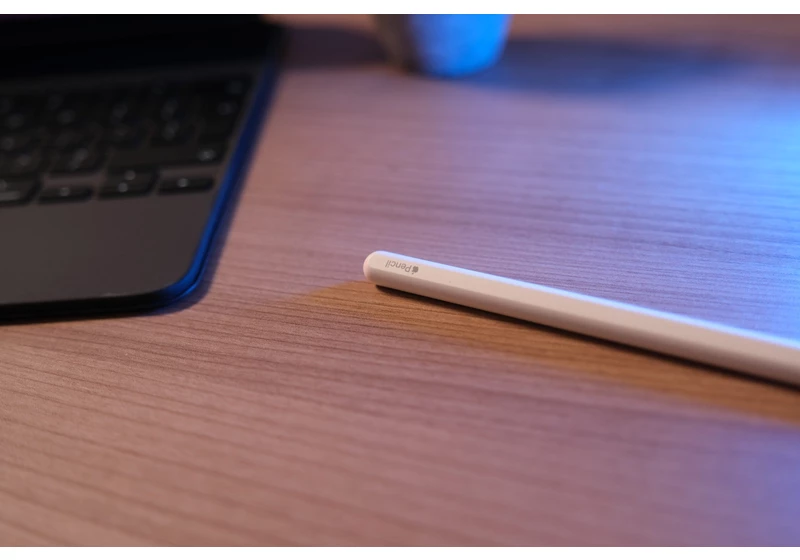 Apple Pencil Pro referenced by Apple's homepage in Japan