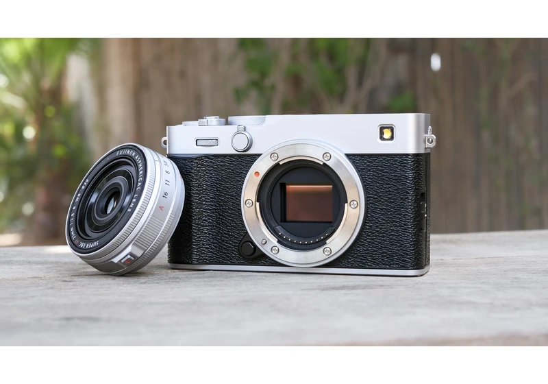  “$1,700 for a camera that’s not weather sealed?” Fujifilm fans lambast the new X-E5, but I think it’s a decent deal – here’s why 