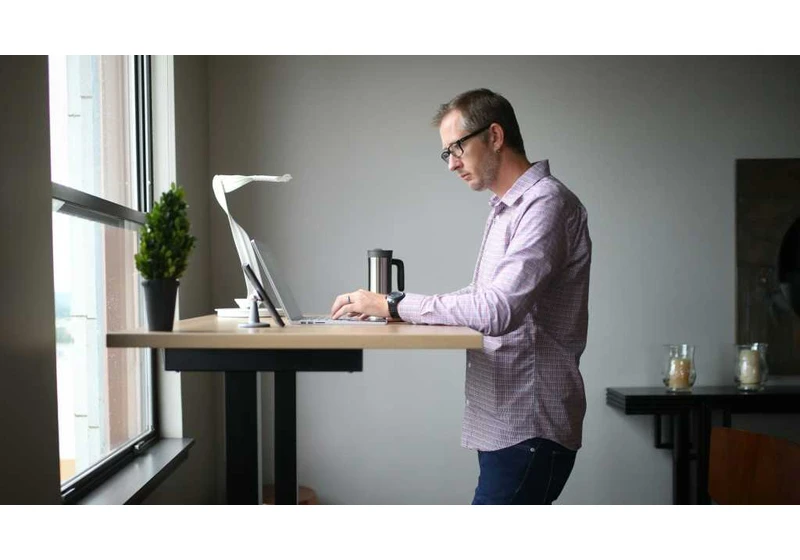 Why I’m a standing desk convert: 6 ways it leveled up my life