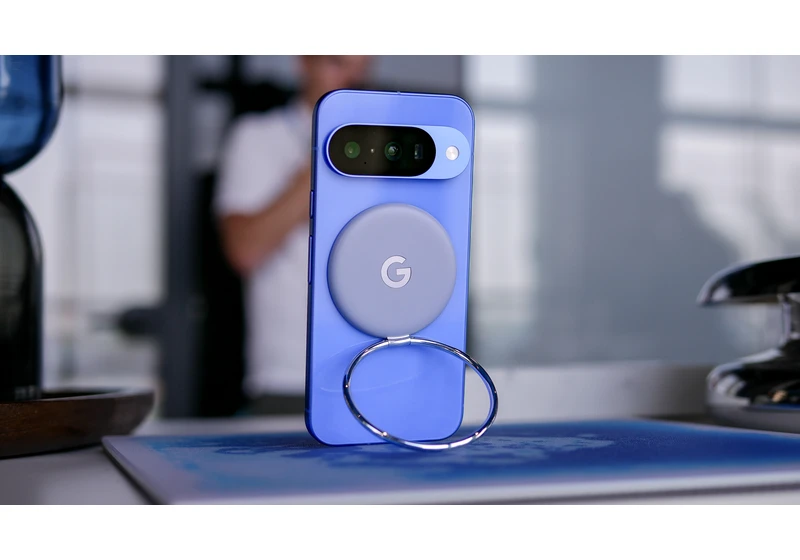  After a year of MagSafe case frustration, Pixelsnap is the only Pixel 10 upgrade I care about 