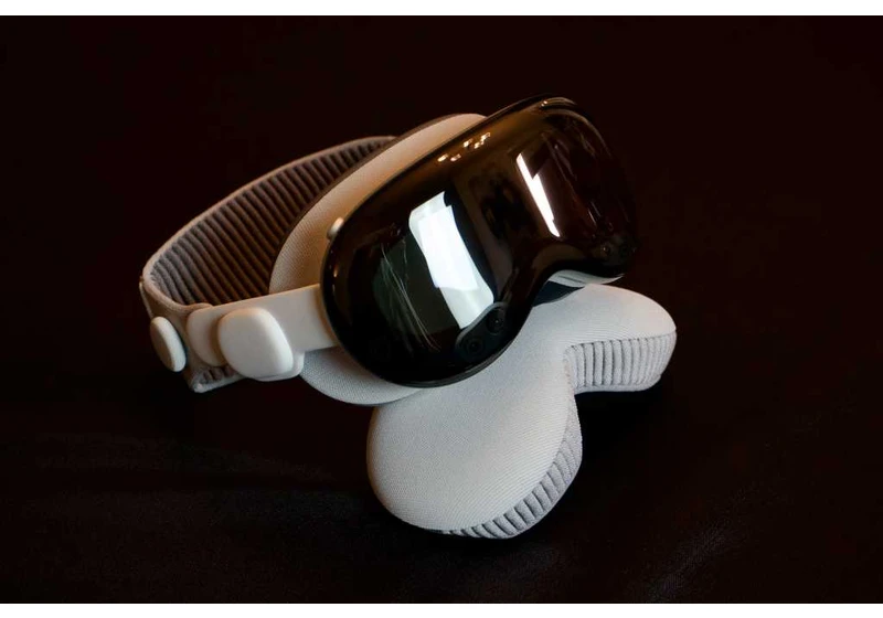 Apple Vision Pro review: Incredible unrealized potential