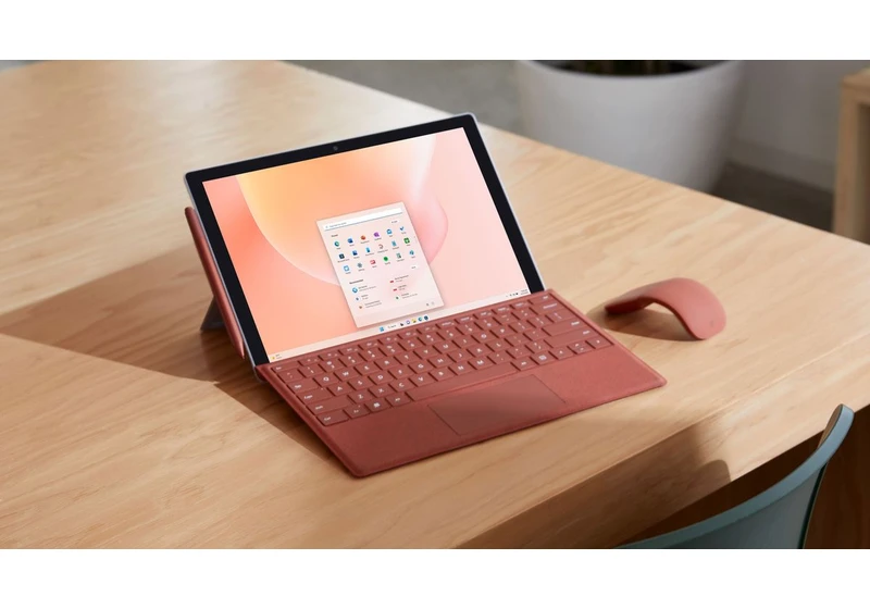  Microsoft designer shares first look at 'dynamic wallpaper' plans for Windows 11 —  but have they already been scrapped? 
