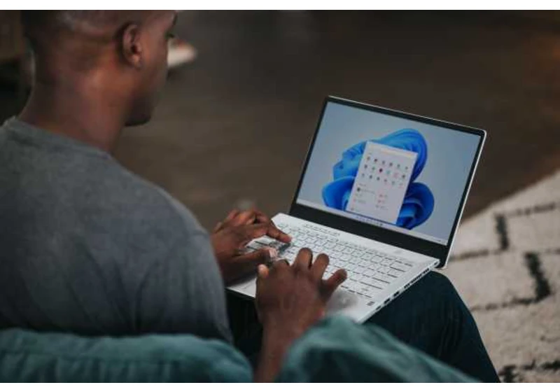 Running Windows 11 on an unsupported PC? Get ready for a desktop watermark