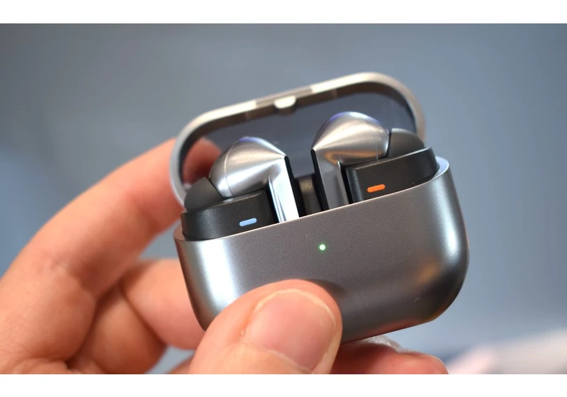 Your Samsung Buds 3 Pro will get a free upgrade with audio and reliability improvements