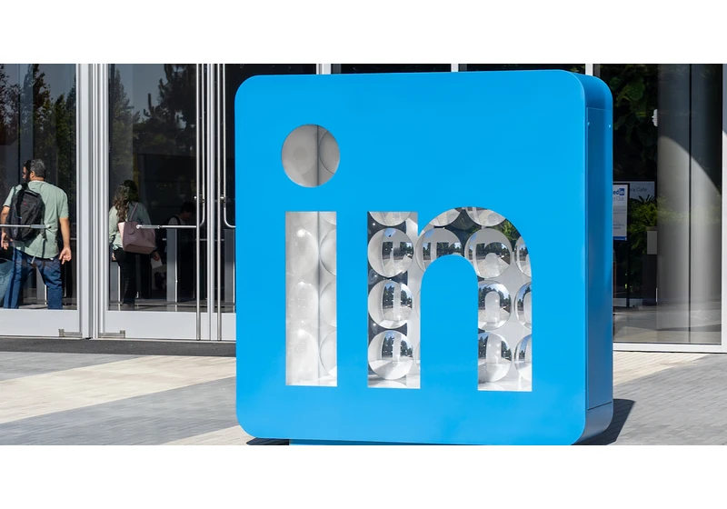 LinkedIn Rolls Out New Features To Enhance Newsletters via @sejournal, @MattGSouthern
